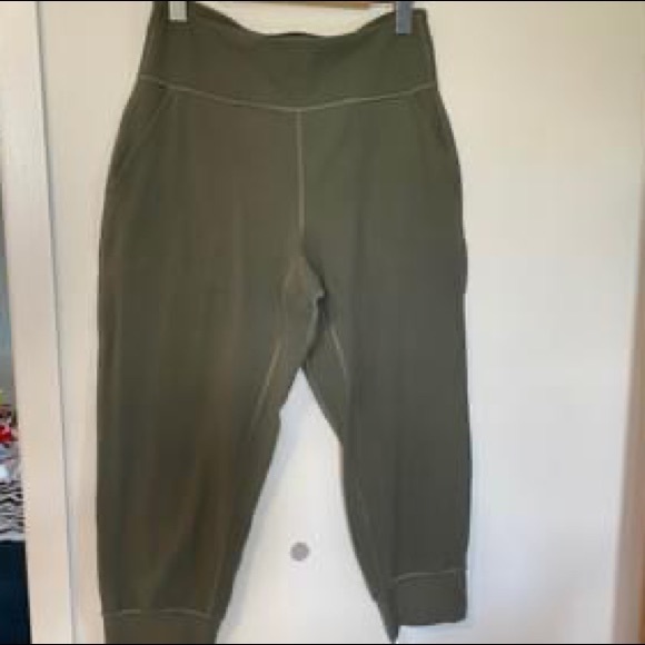 Lululemon Align Jogger Cropped - Picture 4 of 5